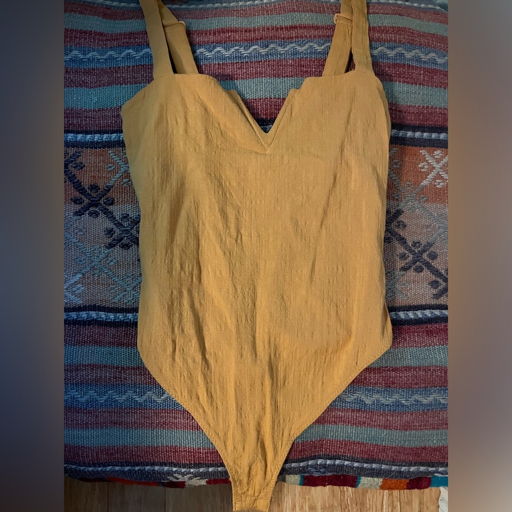 Free People Mustard Yellow Body Suit sz XSmall